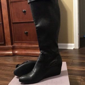 Jennifer Lopez black wedge boots